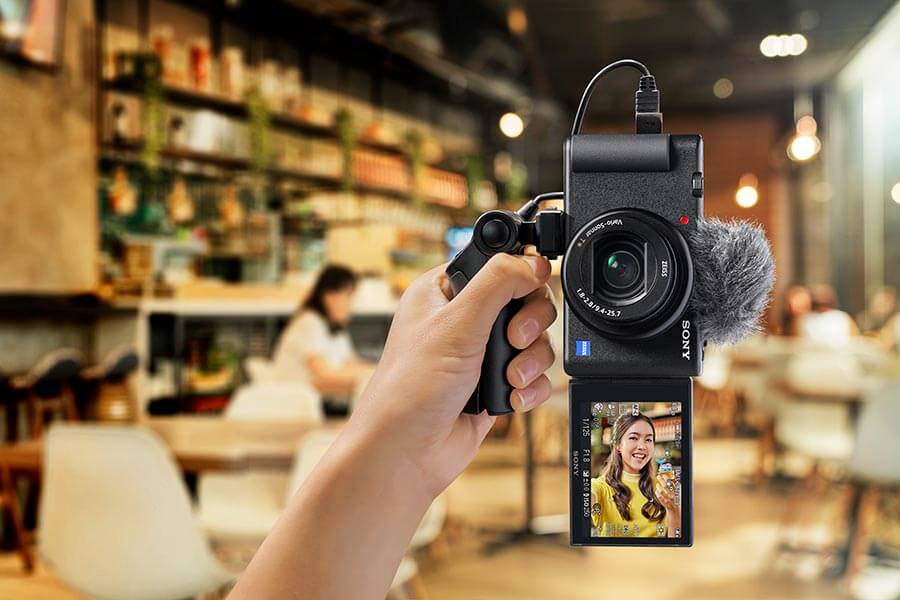 Image | Vari-angle LCD screen